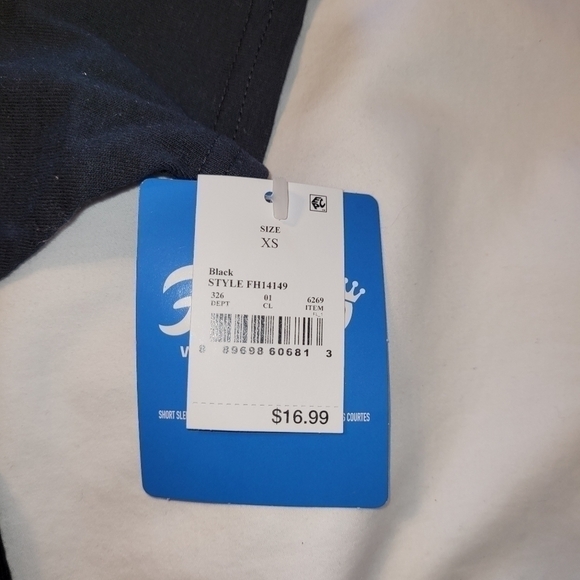 Boy's Medium Graphic T-Shirt With Funko Pop Mini Boba Fett Star Wars - Picture 6 of 6